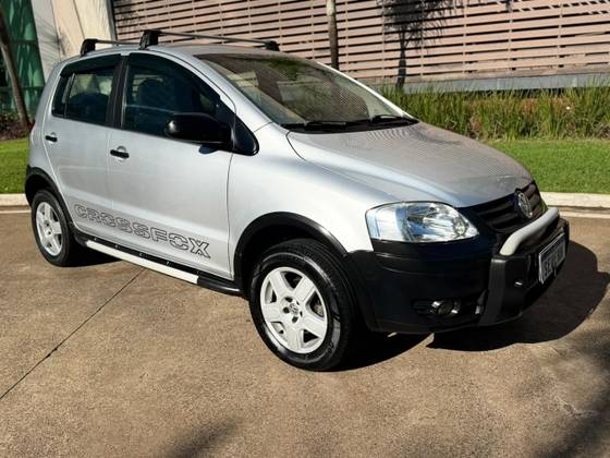 VOLKSWAGEN CROSSFOX 1.6 MI FLEX 8V 4P MANUAL